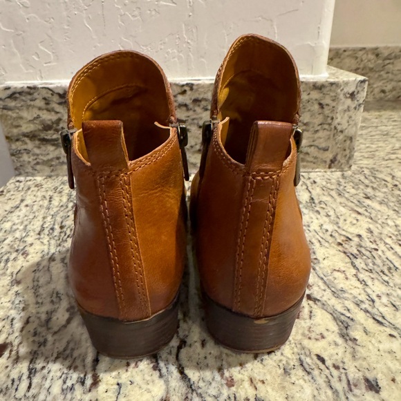 Lucky Brand Women’s Basel Bootie 7 - Picture 3 of 6